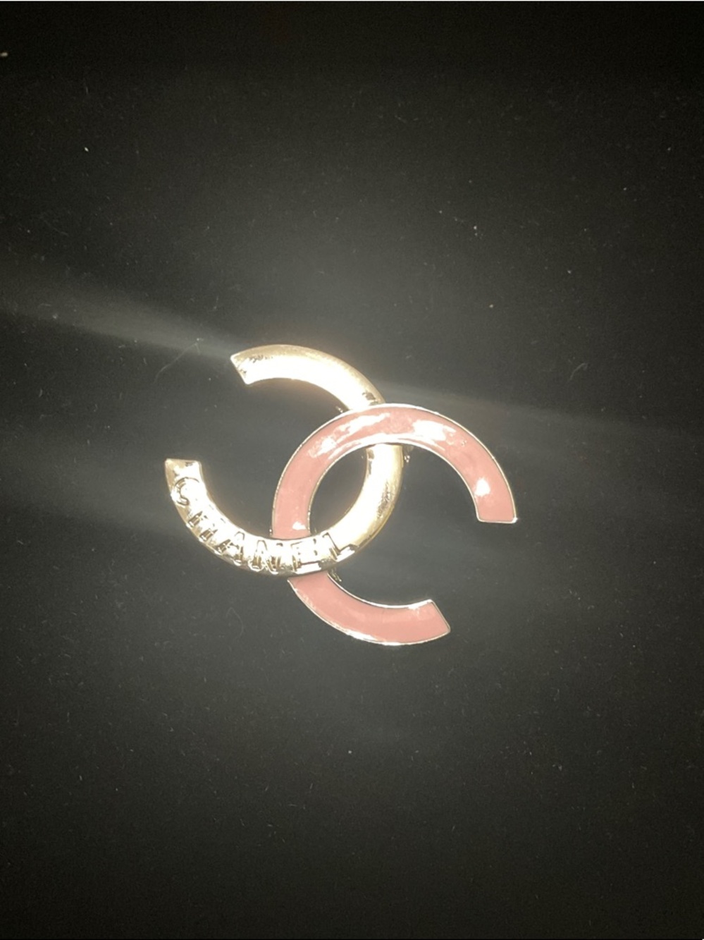 CHANEL Gold-Tone Brooch with Pink Enamel Interlocking CC